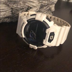 White G-shock